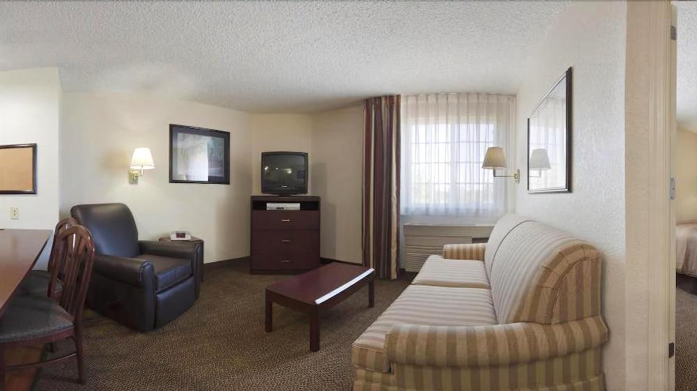 Sonesta Simply Suites Philadelphia Mount Laurel Exterior photo